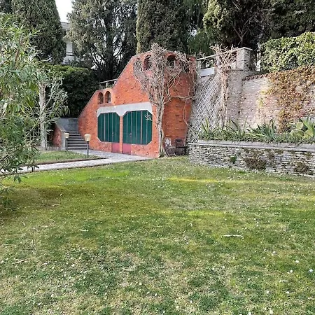 Callas Divina Apartamento Sirmione